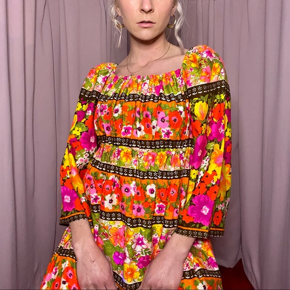 Vintage 60s Floral Maxi Dress - Picture 4 of 5